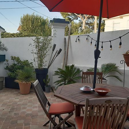 Grand Studio Avec Patio Marseille Exterior photo