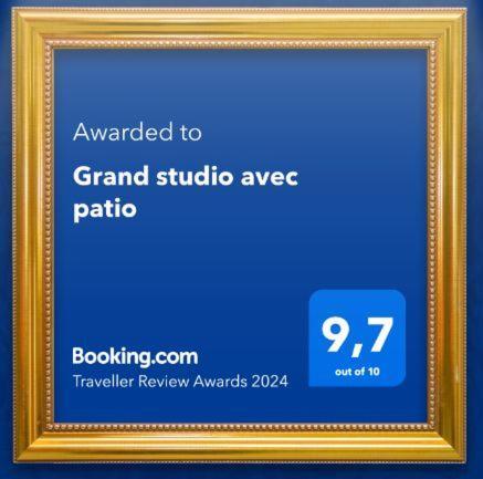 Grand Studio Avec Patio Marseille Exterior photo