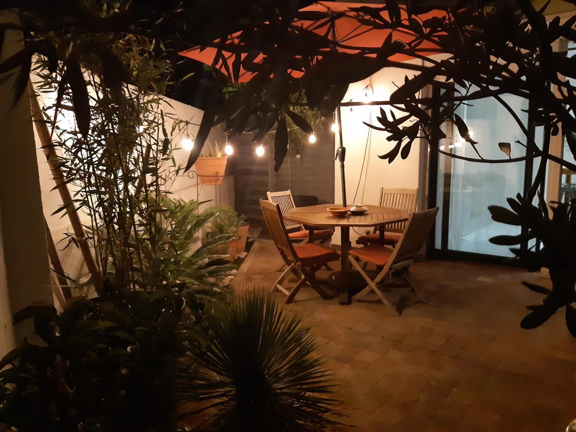 Grand Studio Avec Patio Marseille Exterior photo